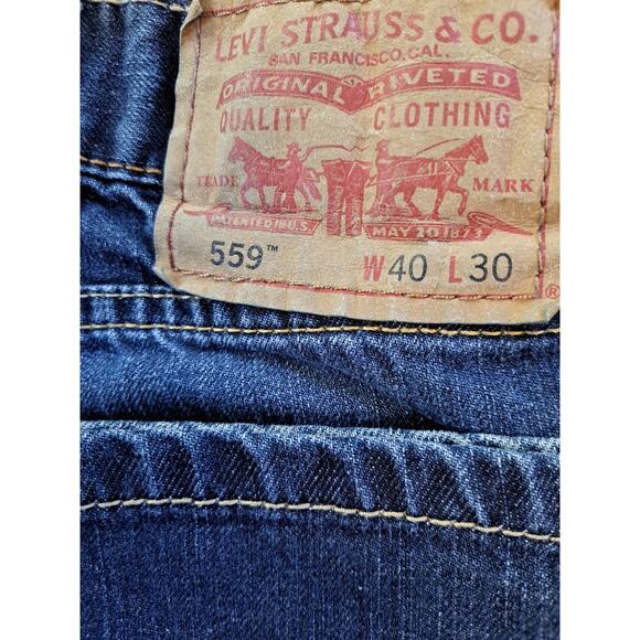 Levi's Relaxed Straight 559 Slightly Distressed Jeans Size 40x30 - Picture 3 of 7